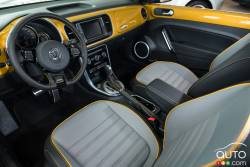 2016 Volkswagen Beetle Dune cockpit