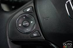Commande pour audio au volant de la Honda HR-V EX-L Navi 2016