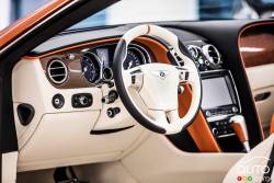 Habitacle du conducteur Nouvelle concession Bentley à Dubai