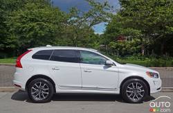 2016 Volvo XC60 T5 AWD side view
