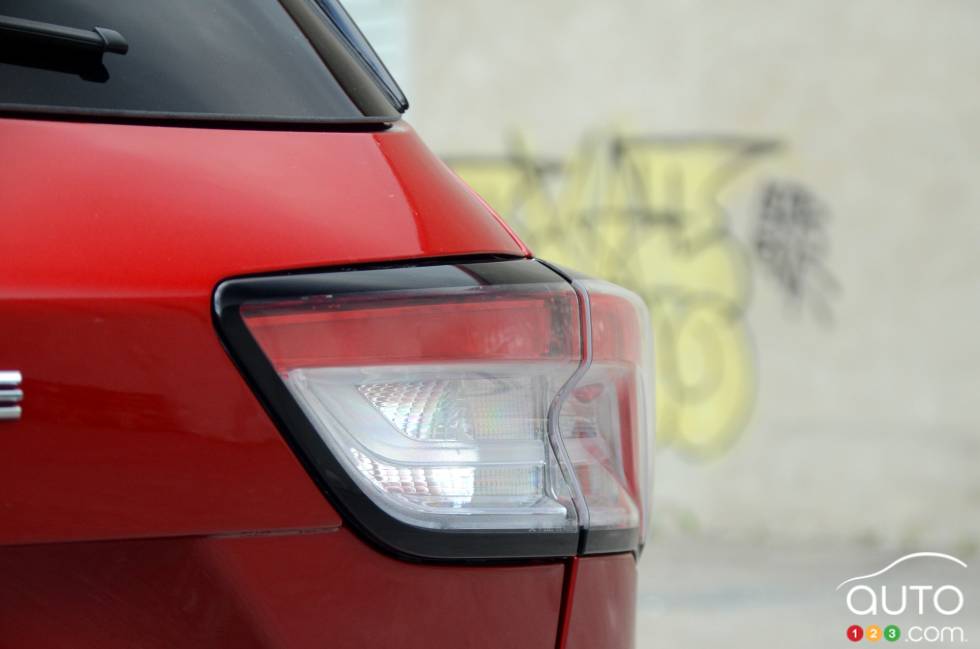 We drive the 2020 Ford Escape Hybrid