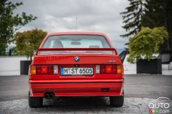 Vue arrière de la BMW E30 M3