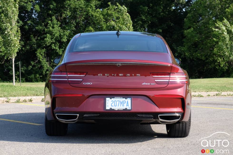 We drive the 2022 Genesis G80 Sport