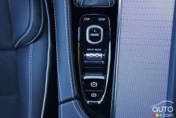 2016 Volvo XC90 T6 R design start and stop engine button