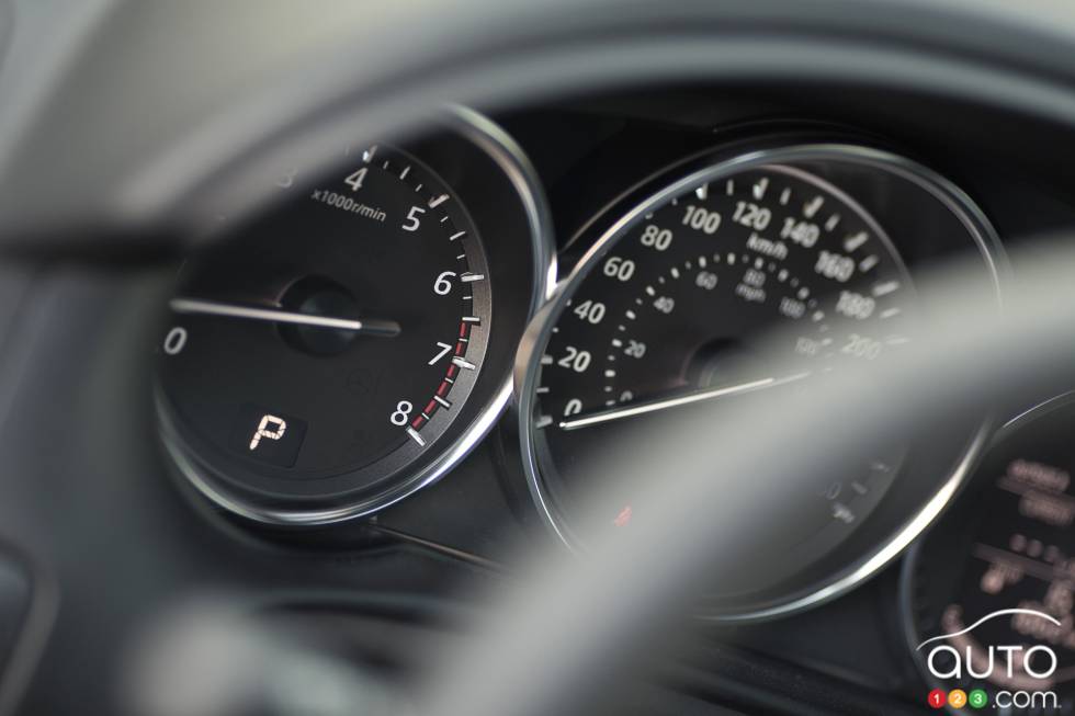 Tachometer and speedometer