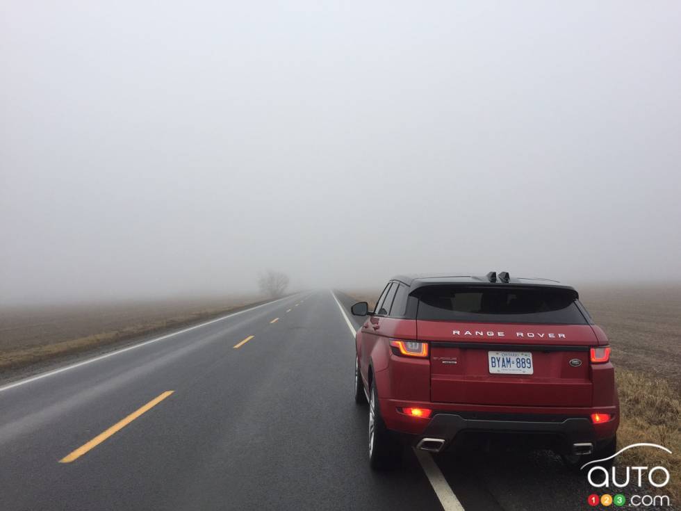 2016 Range Rover Evoque rear view
