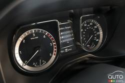 2017 Nissan TITAN Single Cab gauge cluster