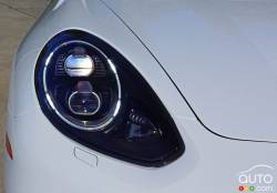 2016 Porsche Panamera GTS headlight
