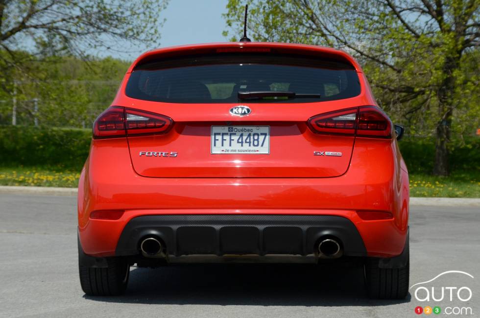 2016 Kia Forte 5 SX rear view