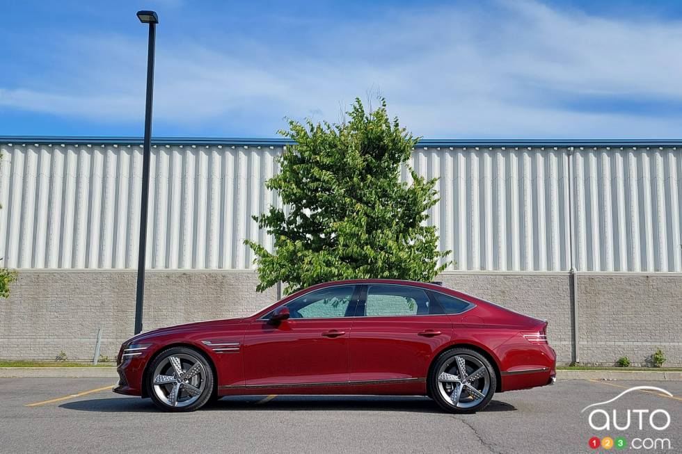 We drive the 2022 Genesis G80 Sport