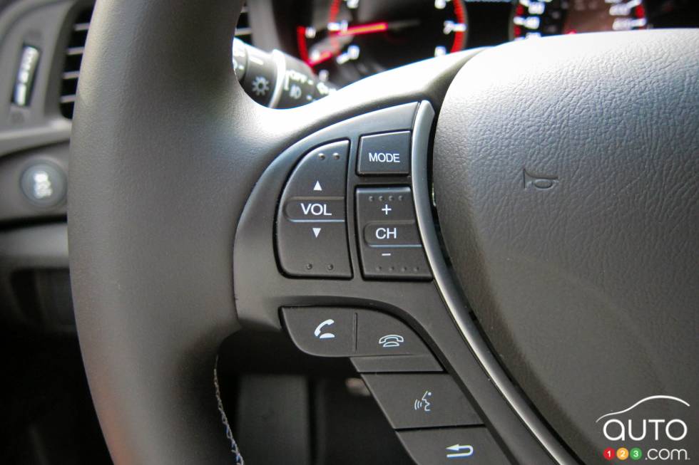 Commandes audio sur le volant