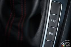 Détail intérieur de la Volkswagen Golf GTI 2016