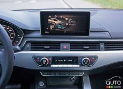 Écran info-divertissement de l'Audi A4 TFSI Quattro 2017