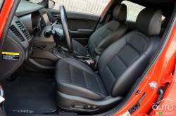 2016 Kia Forte 5 SX front seats