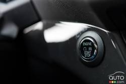 Bouton de démarrage et arrêt du moteur de la Ford Escape Ecoboost Titanium 2015