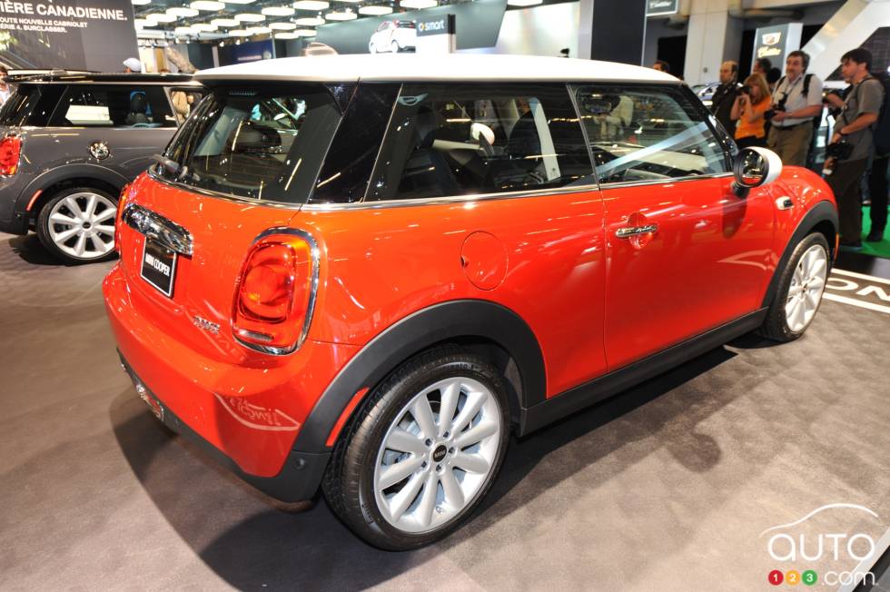 rear 3/4 view