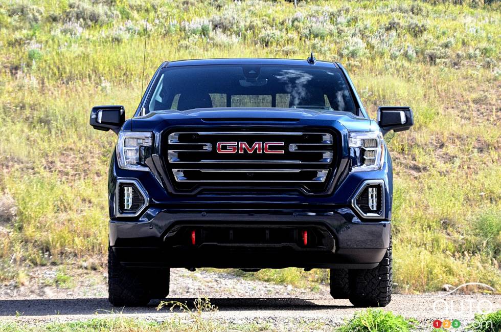 2020 GMC Sierra AT4 Duramax pictures