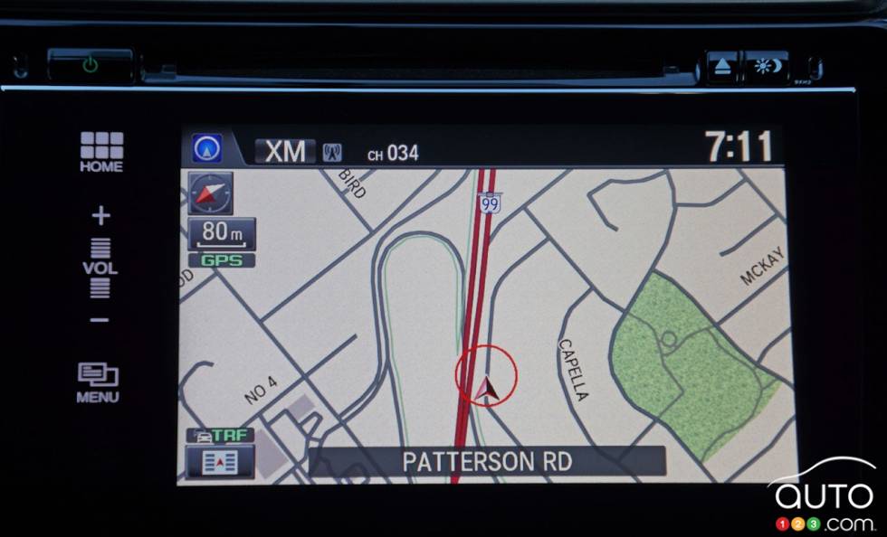 2016 Honda Fit EX-L Navi infotainement display