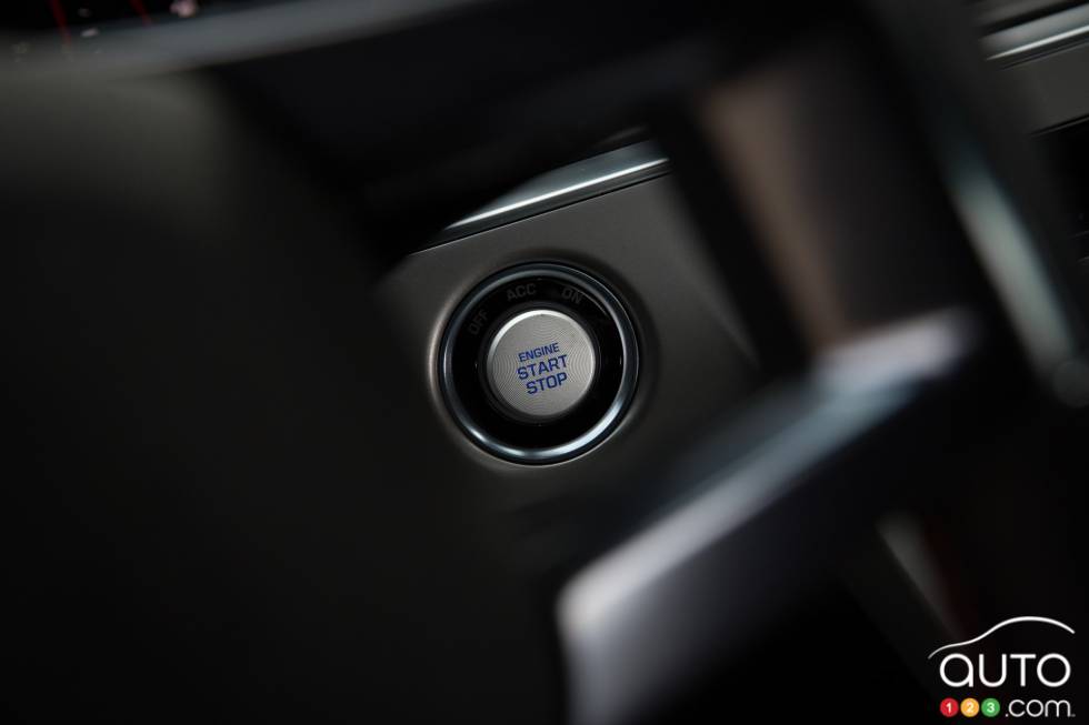 bouton de démarrage et d'arrêt du moteur