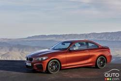 Vue de profil de la BMW Série 2 Coupé 2018