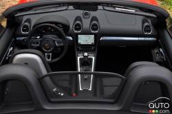 2017 Porsche 718 Boxster S interior
