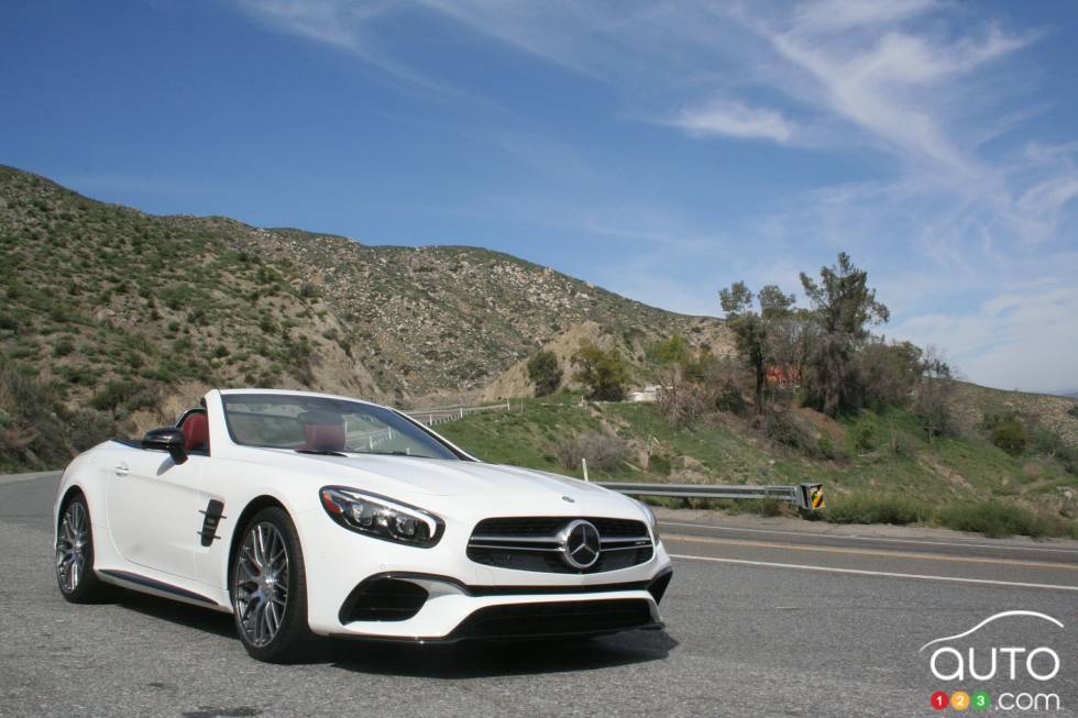 2017 Mercedes-benz SL class front 3/4 view