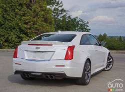 2016 Cadillac ATS V Coupe rear 3/4 view