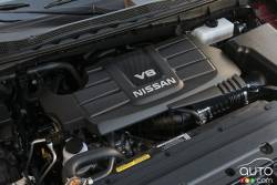 2017 Nissan TITAN Single Cab engine