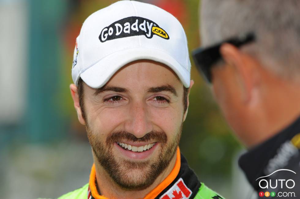 James Hinchcliffe , Andretti Autosport in the pits