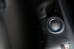 Bouton de démarrage et arrêt du moteur de la Subaru WRX STI 2016
