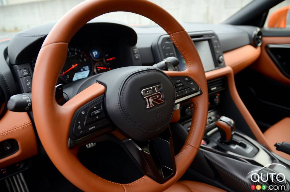 2017 Nissan GT-R steering wheel