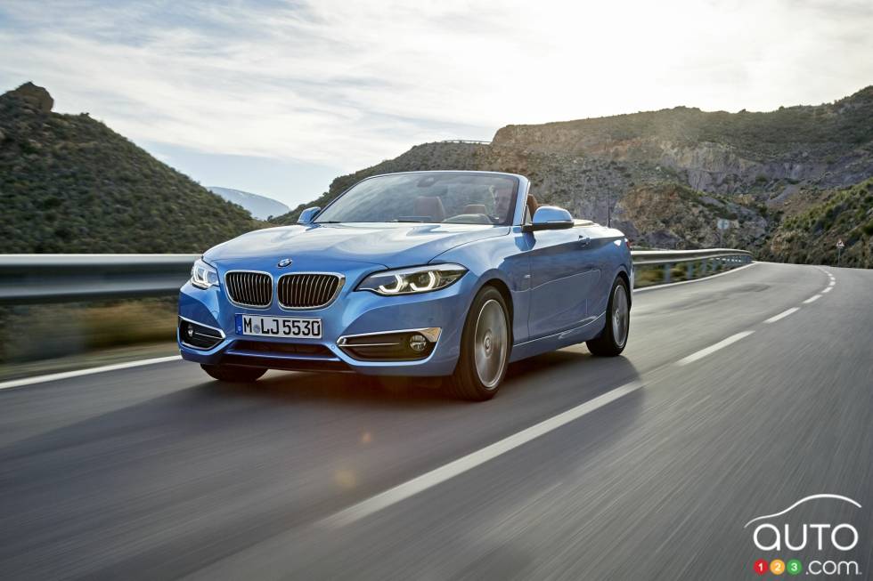 Vue 3/4 avant de la BMW Série 2 Cabriolet 2018