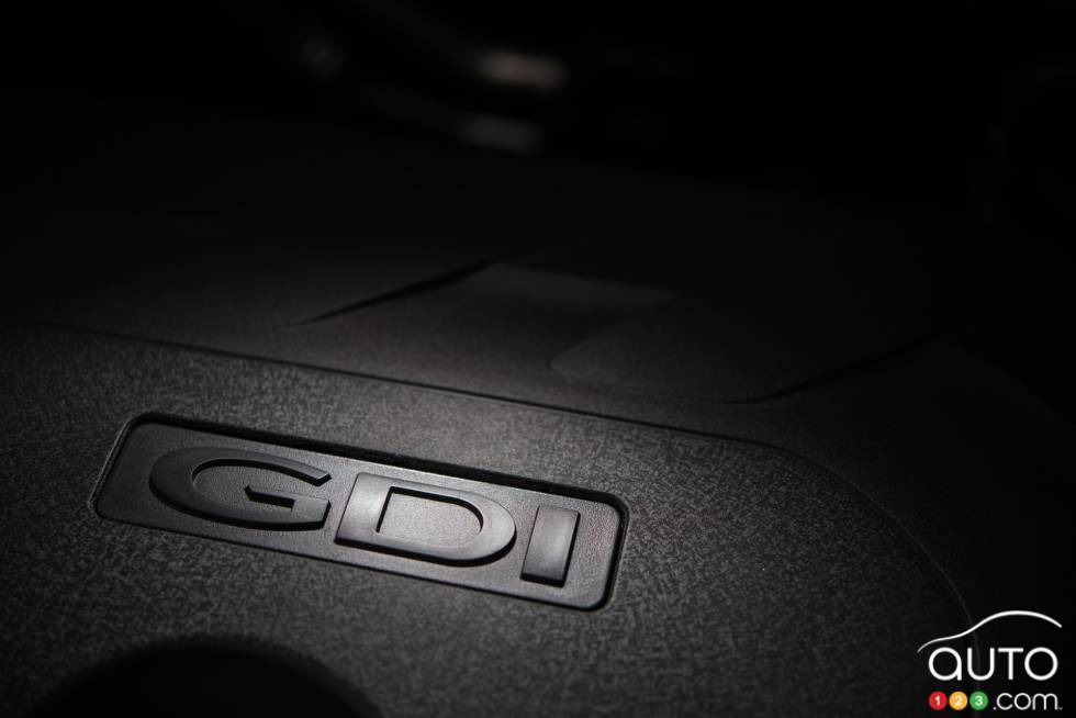 2016 Hyundai Tucson engine detail