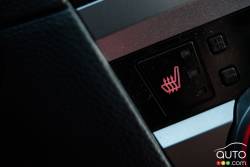 2016 Subaru legacy 2.5i Touring front heated seats controls