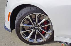 2016 Cadillac ATS V Coupe wheel