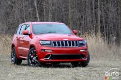 2016 Jeep Grand Cherokee SRT front 3/4 view