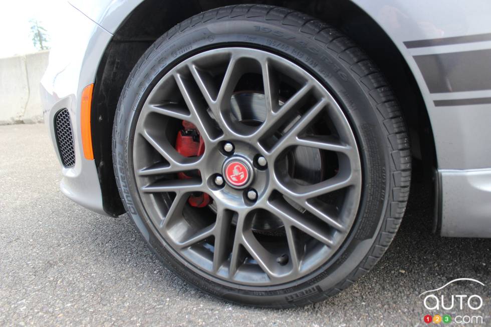 We take to the track with the 2019 Fiat Abarh 124 and Abarth 500 