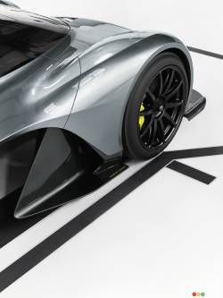 Roue de l'Aston Martin AM-RB 001
