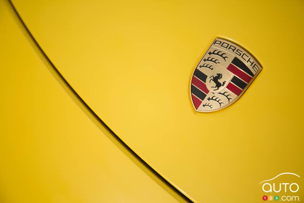 Porsche badge