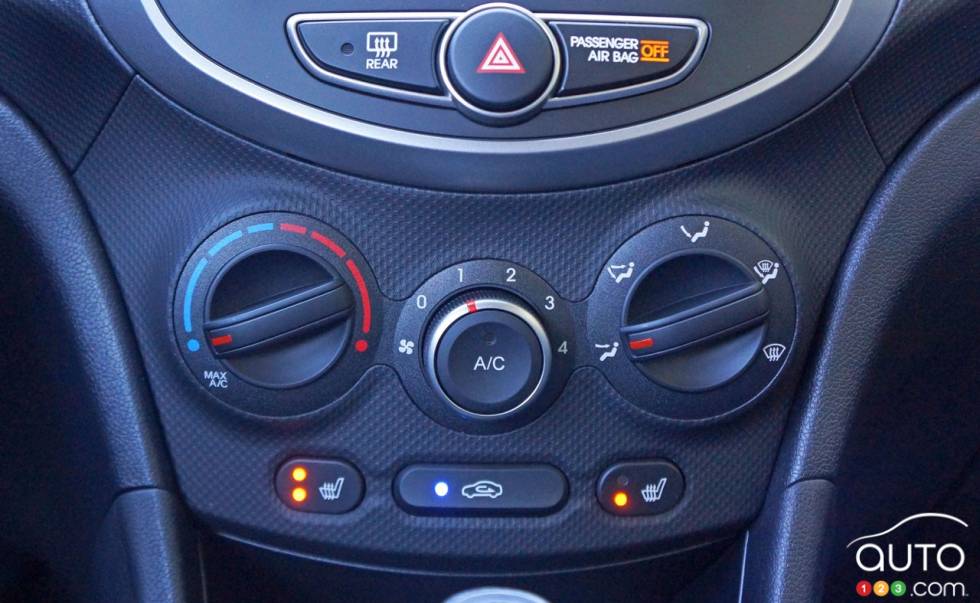 2016 Hyundai Accent climate controls