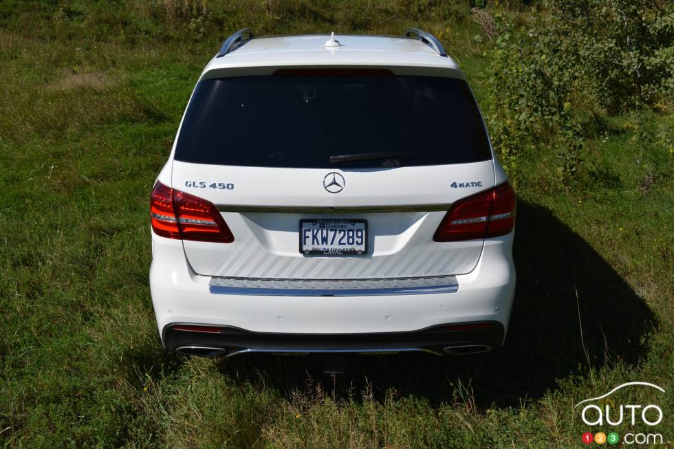 2017 Mercedes-Benz GLS rear view