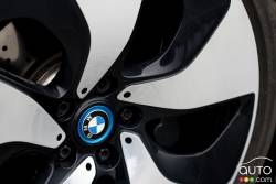 Détail roue de la BMW i8 2016