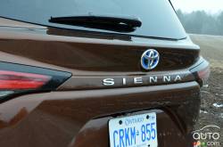 We drive the 2021 Toyota Sienna