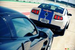 La Ford Mustang Shelby GT500 pendant l'essai comparatif des supervoitures 2010