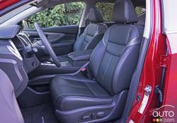 2016 Nissan Murano Platinum front seats
