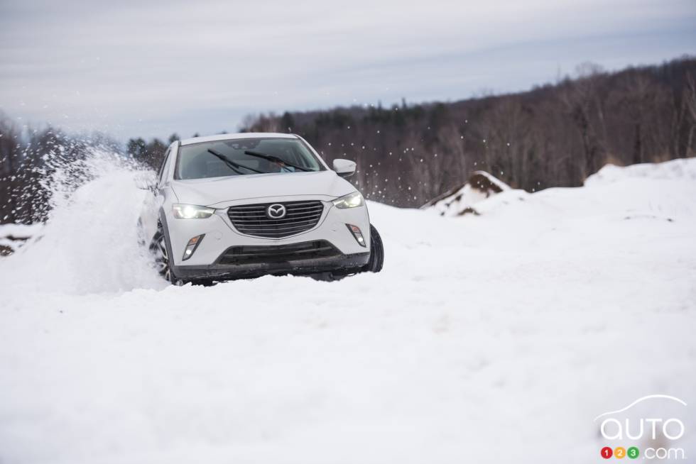 2016 Mazda CX-3 playing in the snow