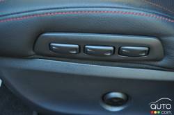 seat adjustment knobs