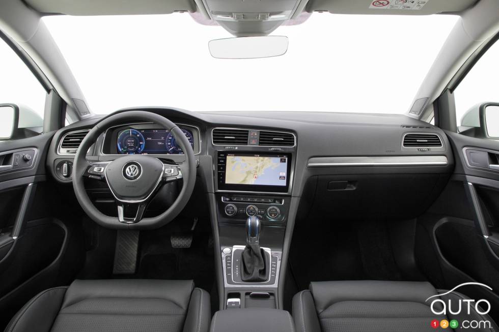 2017 e-Golf dashbord