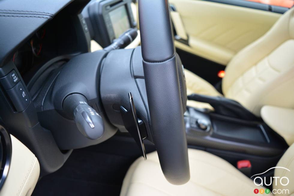 2017 Nissan GTR interior details