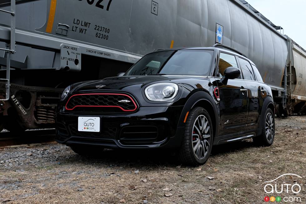 We drive the 2019 MINI Countryman JCW Midnight Black Edition